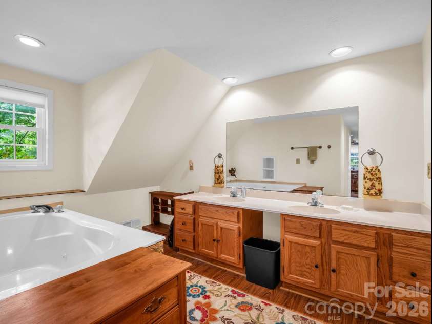 115 Cinnamon Way, Flat Rock, NC 28731.  MLS# CAR4391991, YatesRealty ID 32641. 