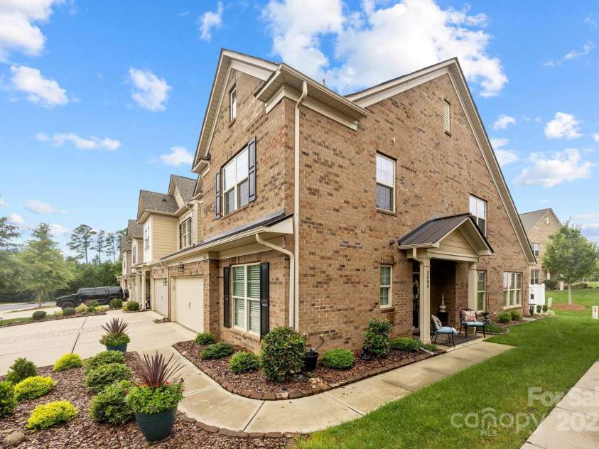 3088 Hartson Pointe Drive, Fort Mill, SC 29707.  MLS# CAR4290654, YatesRealty ID 32641. 