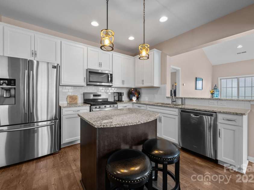 3088 Hartson Pointe Drive, Fort Mill, SC 29707.  MLS# CAR4290654, YatesRealty ID 32641. 