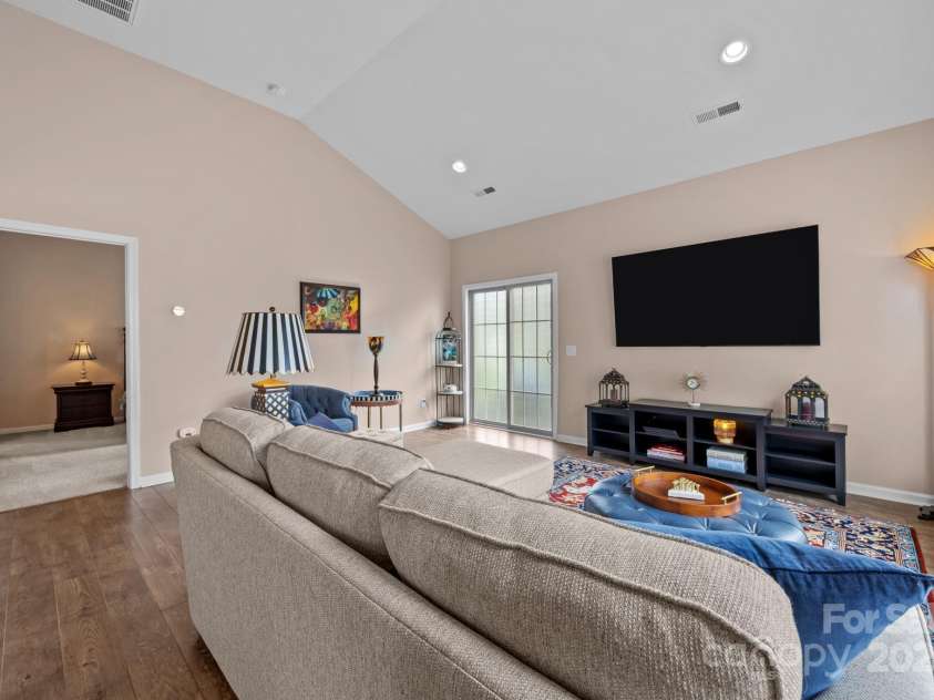 3088 Hartson Pointe Drive, Fort Mill, SC 29707.  MLS# CAR4290654, YatesRealty ID 32641. 