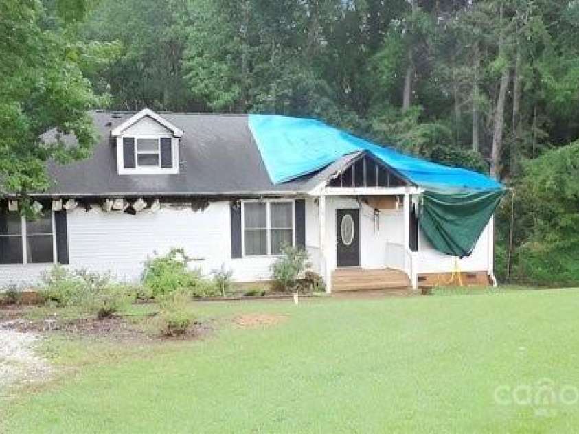 925 Loganberry Lane, York, SC 29745.  MLS# CAR4290961, YatesRealty ID 32643. Front