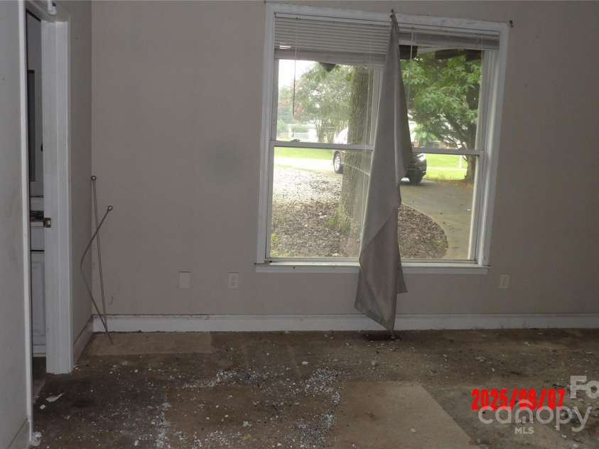 925 Loganberry Lane, York, SC 29745.  MLS# CAR4290961, YatesRealty ID 32643. Primary Bedroom