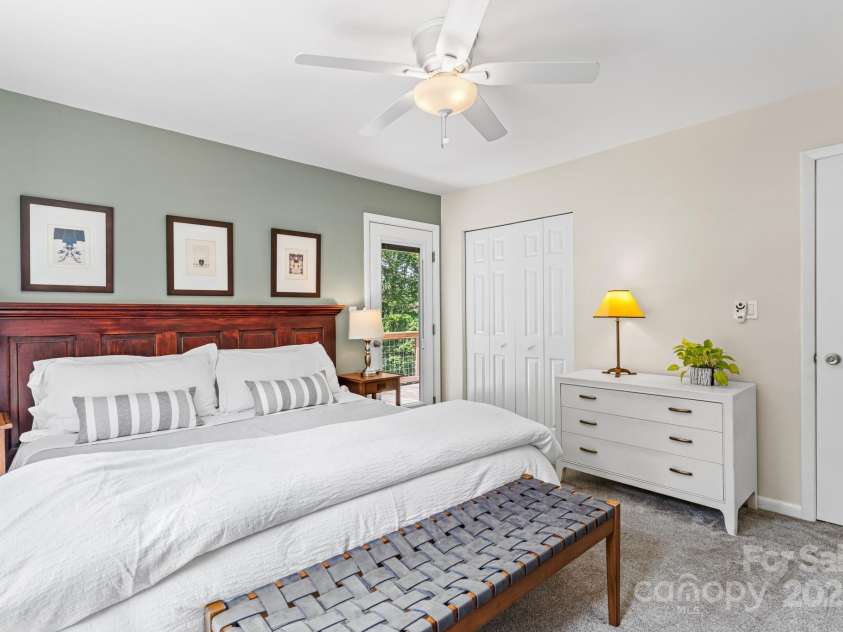 23 Pyfrom Drive, Swannanoa, NC 28778.  MLS# CAR4291544, YatesRealty ID 32645. Primary bedroom