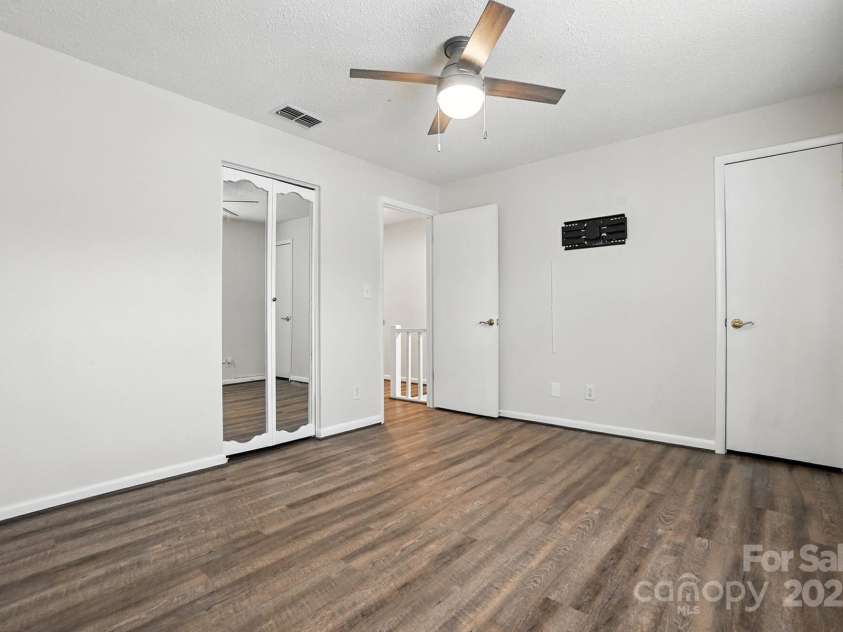 1101 Surry Lane, Gastonia, NC 28054.  MLS# CAR4291971, YatesRealty ID 32646. 