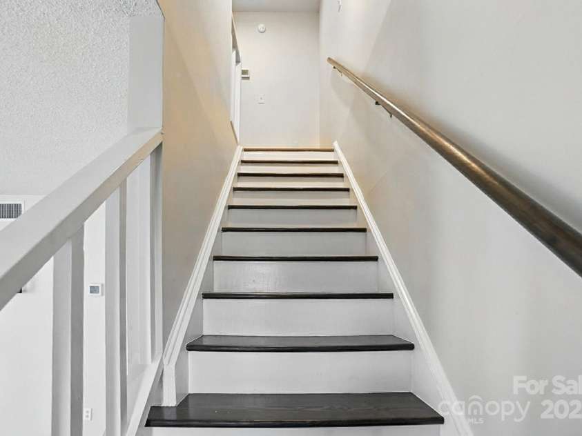 1101 Surry Lane, Gastonia, NC 28054.  MLS# CAR4291971, YatesRealty ID 32646. 