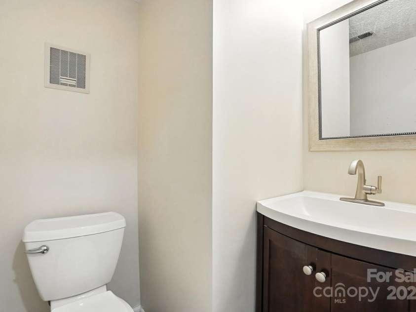 1101 Surry Lane, Gastonia, NC 28054.  MLS# CAR4291971, YatesRealty ID 32646. 