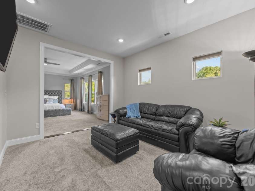 141 Rain Shadow Drive, Mooresville, NC 28115.  MLS# CAR4389349, YatesRealty ID 32646. 