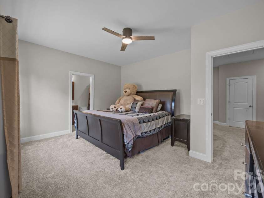 141 Rain Shadow Drive, Mooresville, NC 28115.  MLS# CAR4389349, YatesRealty ID 32646. 