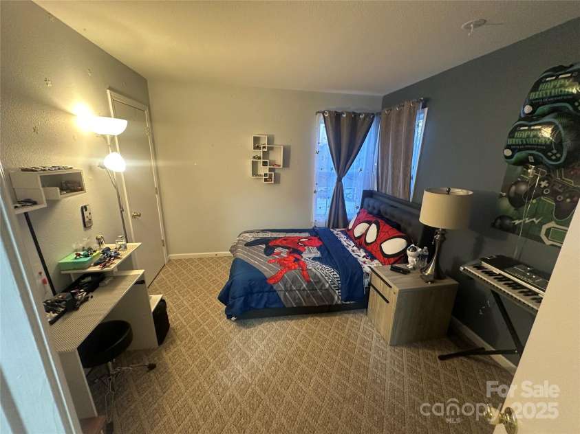 10202 Orchard Grass Court, Charlotte, NC 28278.  MLS# CAR4246172, YatesRealty ID 3265. 