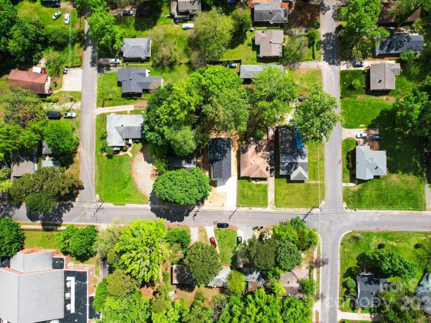 10202 Orchard Grass Court, Charlotte, NC 28278.  MLS# CAR4246172, YatesRealty ID 3265. 