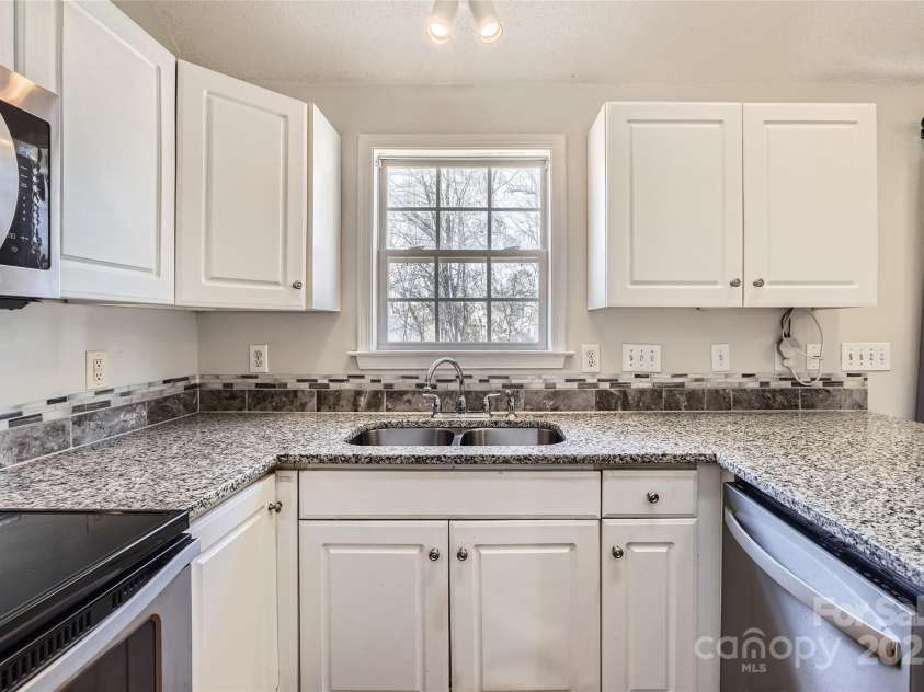 1852 Bon Rea Drive, Rock Hill, SC 29730.  MLS# CAR4237725, YatesRealty ID 3265. 