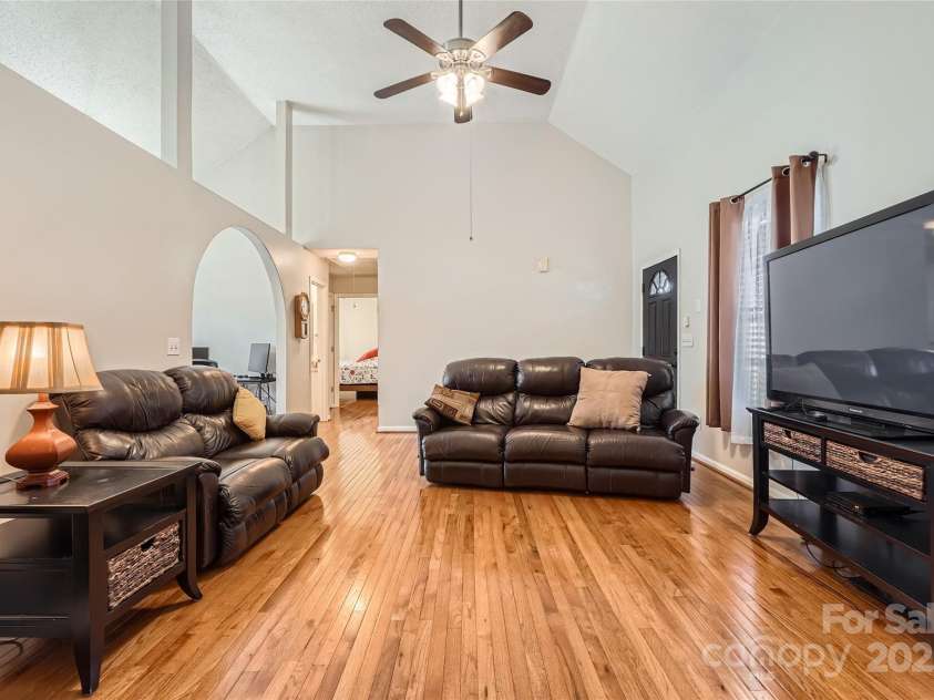 1852 Bon Rea Drive, Rock Hill, SC 29730.  MLS# CAR4237725, YatesRealty ID 3265. Living Room