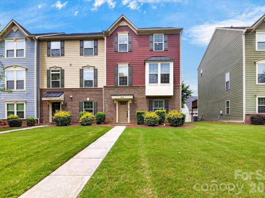 3742 Speer Boulevard, Charlotte, NC 28217.  MLS# CAR4395023, YatesRealty ID 32651. 