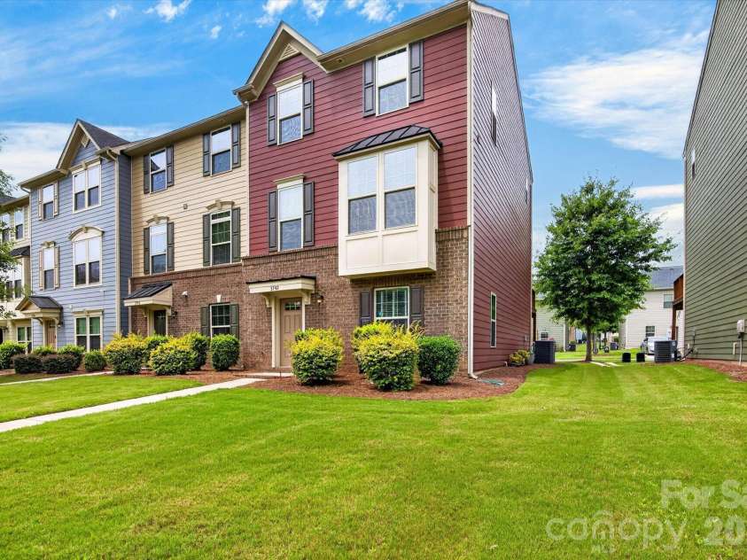 3742 Speer Boulevard, Charlotte, NC 28217.  MLS# CAR4395023, YatesRealty ID 32651. 