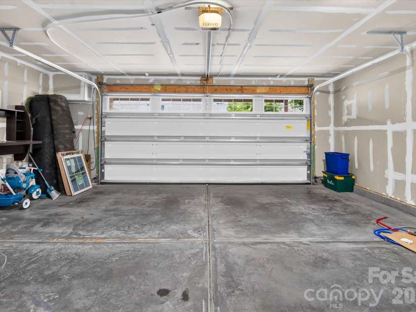 3742 Speer Boulevard, Charlotte, NC 28217.  MLS# CAR4395023, YatesRealty ID 32651. 
