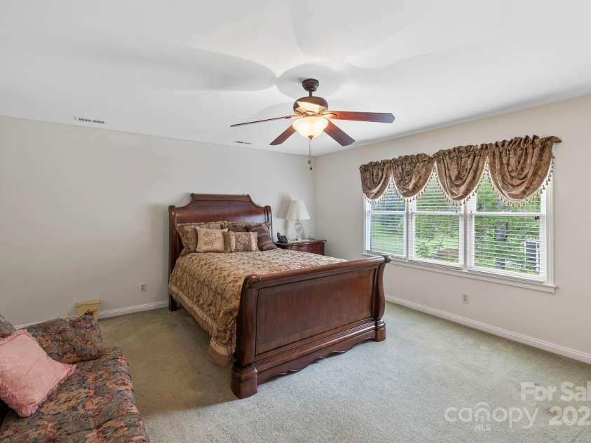 7 15th Vantage Street, Campobello, SC 29322.  MLS# CAR4293009, YatesRealty ID 32652. 