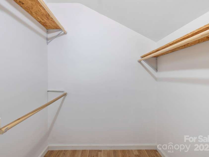 7 15th Vantage Street, Campobello, SC 29322.  MLS# CAR4293009, YatesRealty ID 32652. 