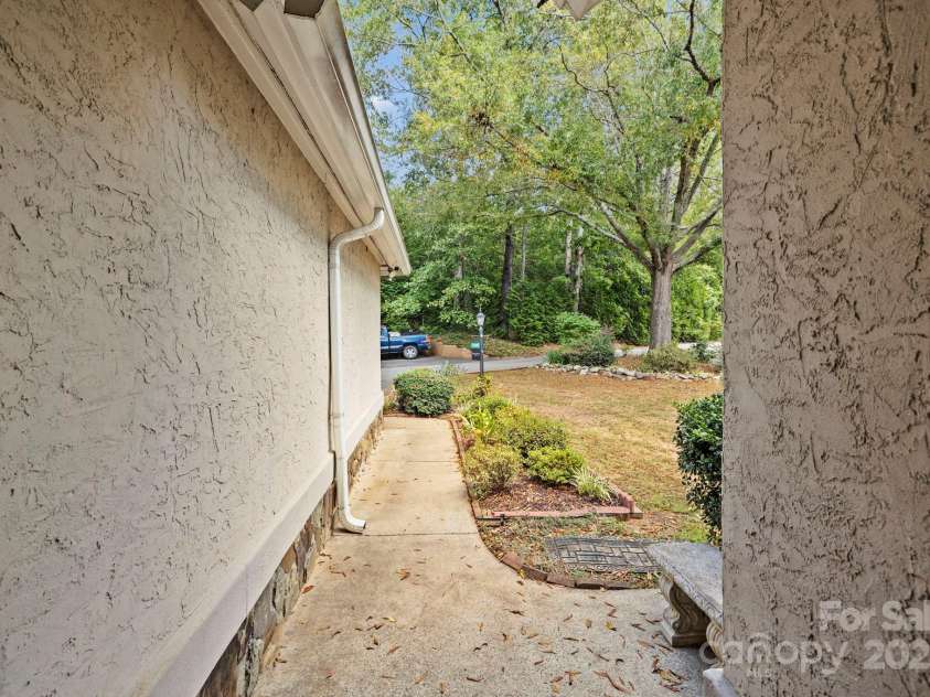 7 15th Vantage Street, Campobello, SC 29322.  MLS# CAR4293009, YatesRealty ID 32652. 