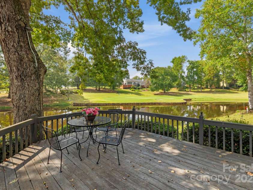 7 15th Vantage Street, Campobello, SC 29322.  MLS# CAR4293009, YatesRealty ID 32652. 