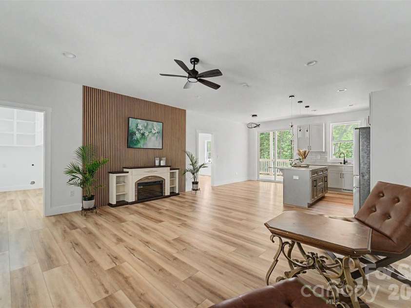 88 Foxwood Drive, Franklin, NC 28734.  MLS# CAR4396424, YatesRealty ID 32652. 