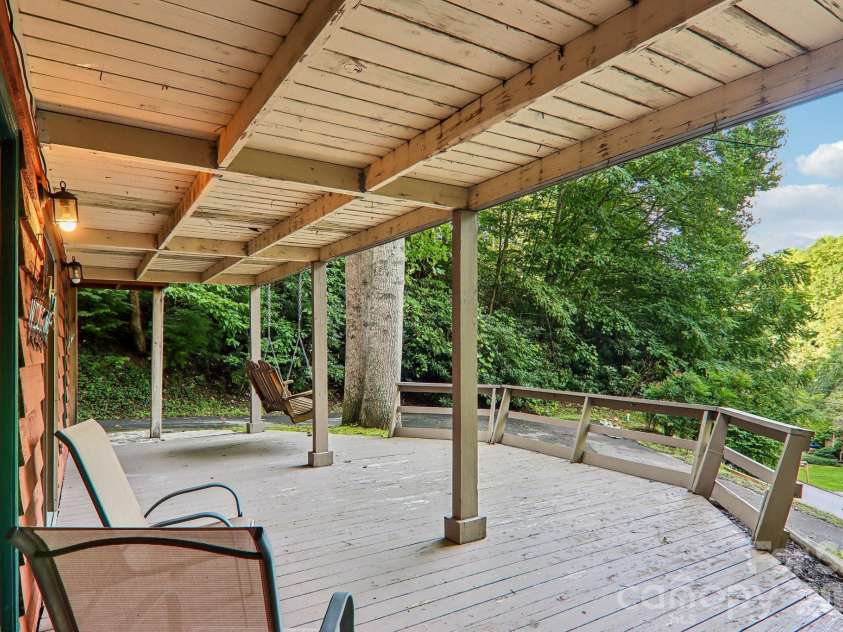 330 Riddle Cove Road, Maggie Valley, NC 28751.  MLS# CAR4395479, YatesRealty ID 32657. 