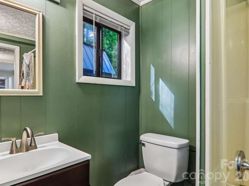 330 Riddle Cove Road, Maggie Valley, NC 28751.  MLS# CAR4395479, YatesRealty ID 32657. 