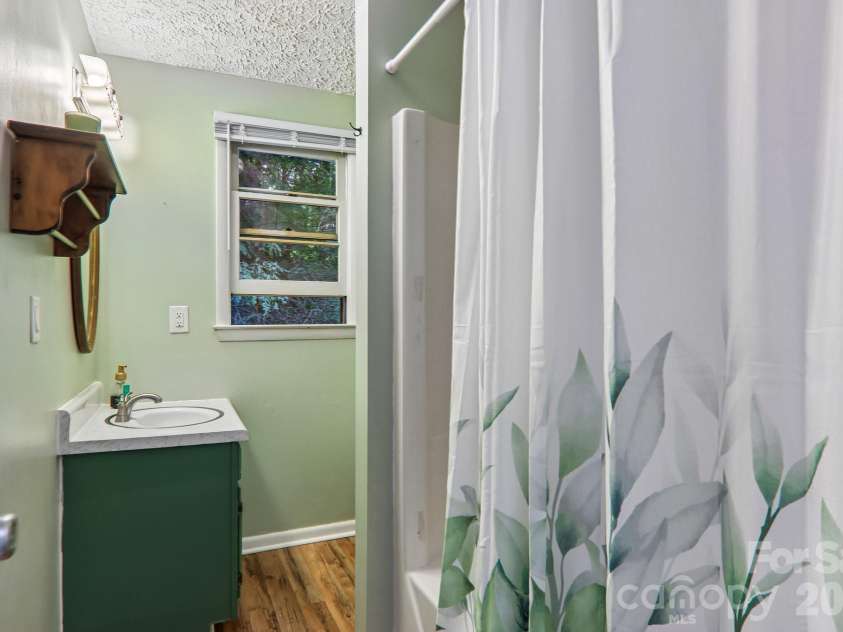 330 Riddle Cove Road, Maggie Valley, NC 28751.  MLS# CAR4395479, YatesRealty ID 32657. 