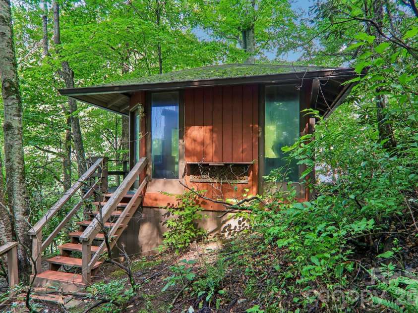 330 Riddle Cove Road, Maggie Valley, NC 28751.  MLS# CAR4395479, YatesRealty ID 32657. 