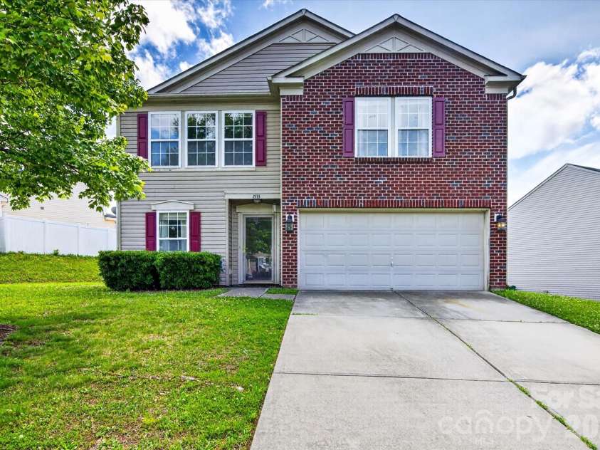1533 Bray Drive, Charlotte, NC 28214.  MLS# CAR4383253, YatesRealty ID 32658. 