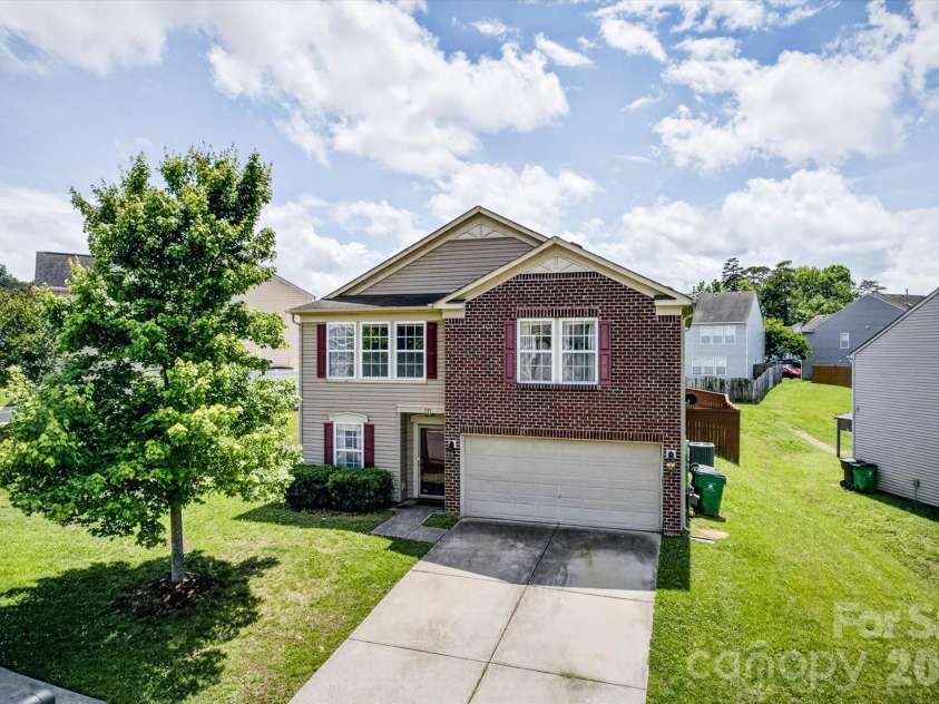 1533 Bray Drive, Charlotte, NC 28214.  MLS# CAR4383253, YatesRealty ID 32658. 