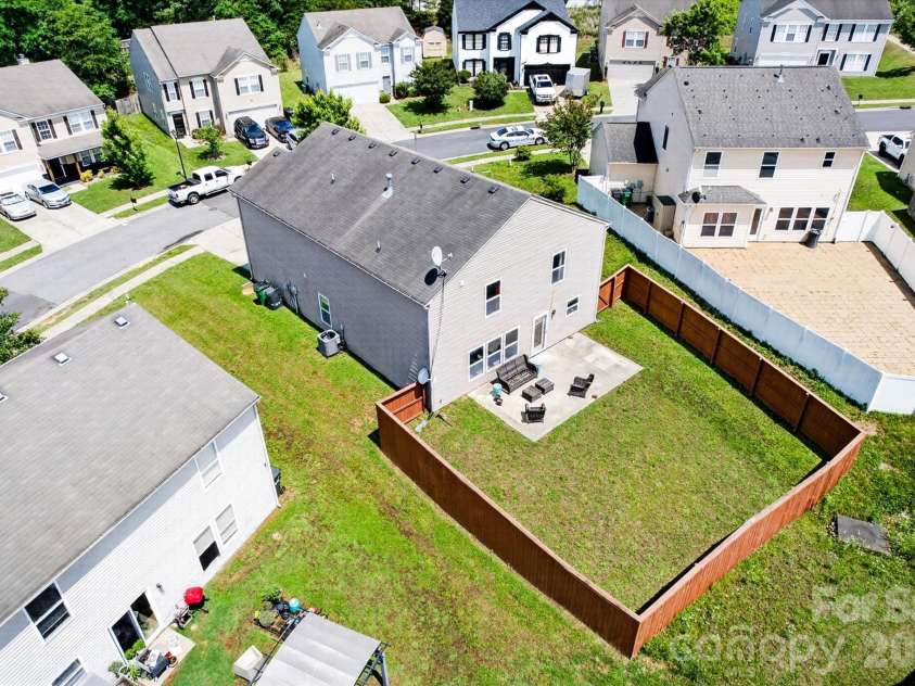1533 Bray Drive, Charlotte, NC 28214.  MLS# CAR4383253, YatesRealty ID 32658. 