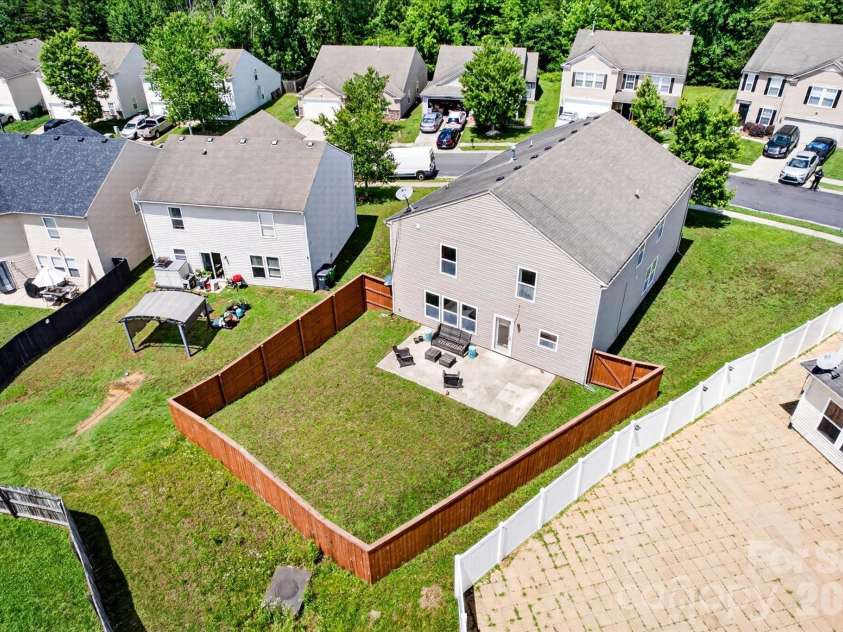 1533 Bray Drive, Charlotte, NC 28214.  MLS# CAR4383253, YatesRealty ID 32658. 