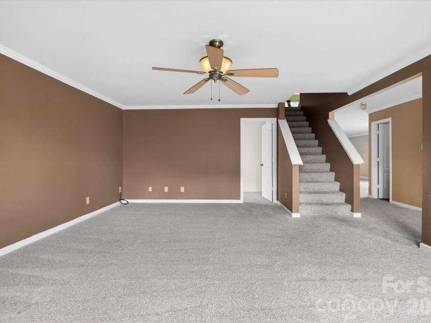 1533 Bray Drive, Charlotte, NC 28214.  MLS# CAR4383253, YatesRealty ID 32658. 