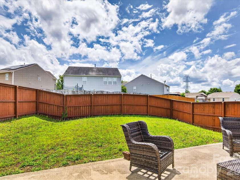 1533 Bray Drive, Charlotte, NC 28214.  MLS# CAR4383253, YatesRealty ID 32658. 