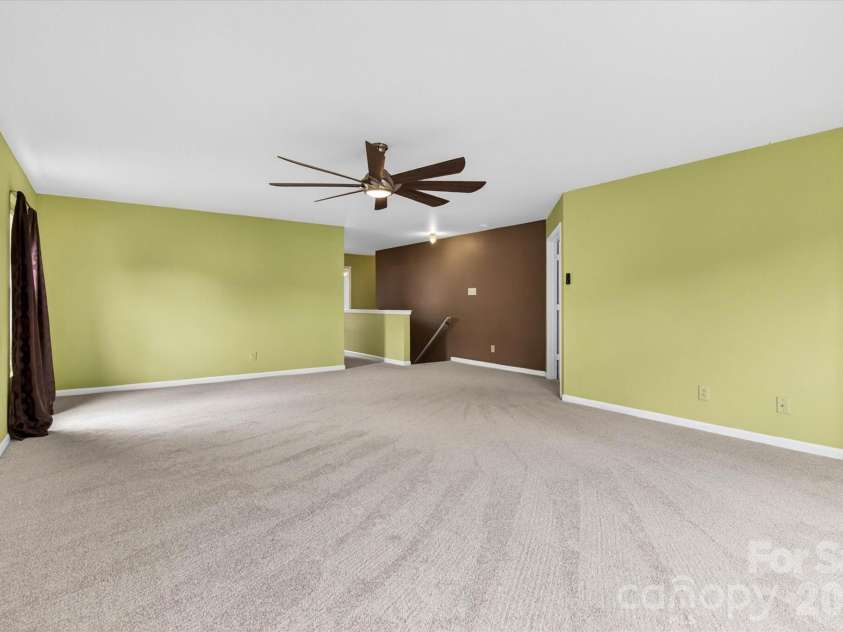 1533 Bray Drive, Charlotte, NC 28214.  MLS# CAR4383253, YatesRealty ID 32658. Loft