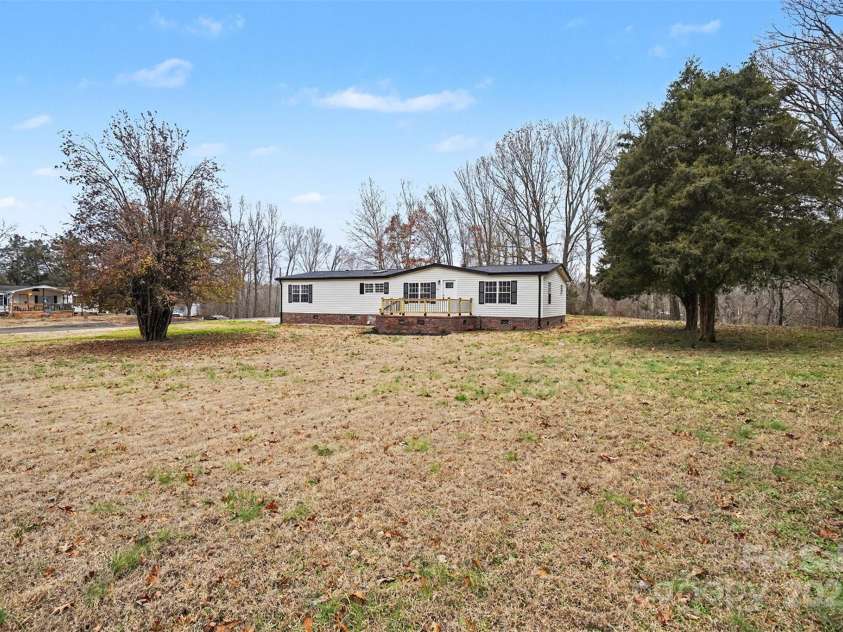 115 Lakeview Lane, China Grove, NC 28023.  MLS# CAR4333106, YatesRealty ID 3266. 