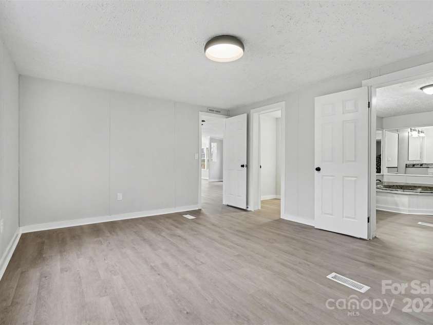 115 Lakeview Lane, China Grove, NC 28023.  MLS# CAR4333106, YatesRealty ID 3266. 