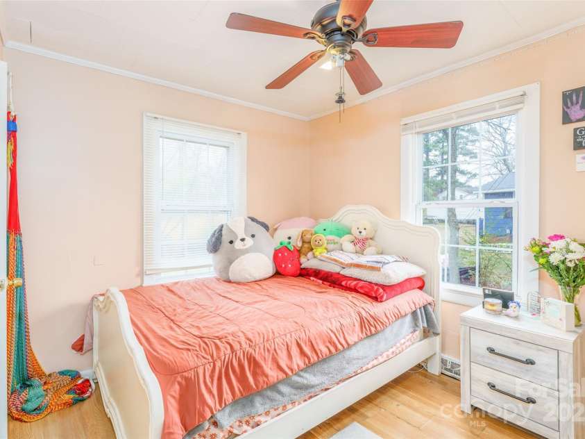 2703 Glendale Avenue, Kannapolis, NC 28081.  MLS# CAR4329348, YatesRealty ID 3266. 