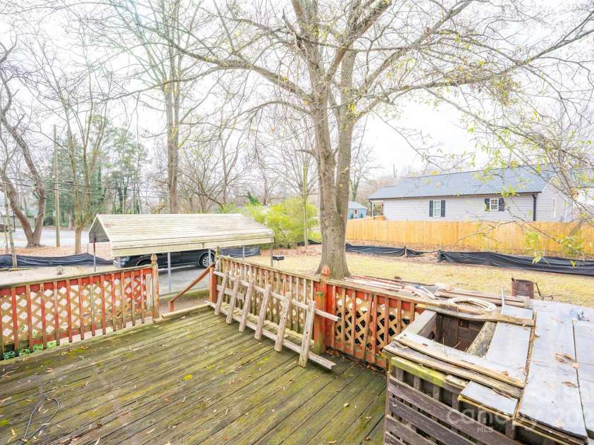 2703 Glendale Avenue, Kannapolis, NC 28081.  MLS# CAR4329348, YatesRealty ID 3266. 