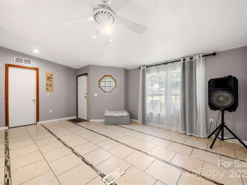 2831 Forbes Road, Gastonia, NC 28056.  MLS# CAR4239686, YatesRealty ID 3266. 