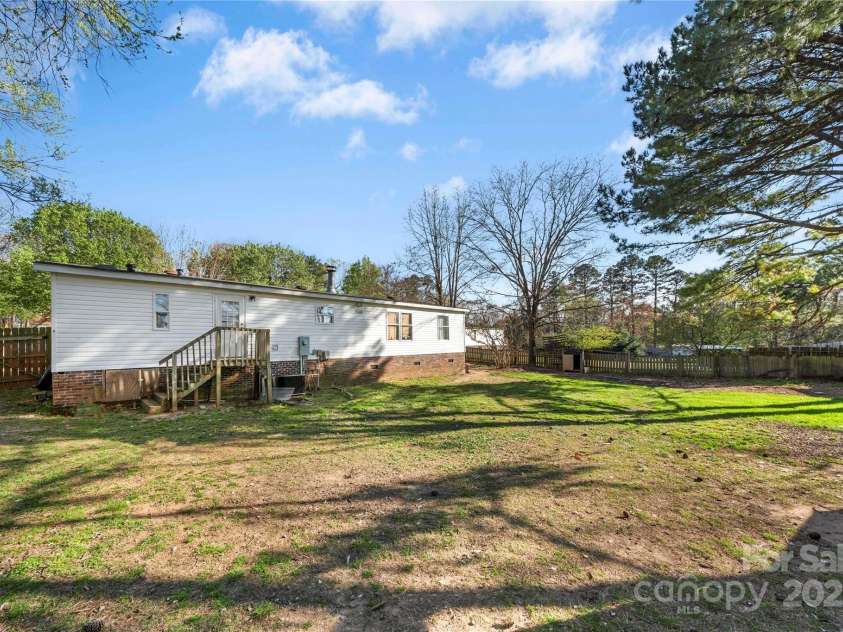 2831 Forbes Road, Gastonia, NC 28056.  MLS# CAR4239686, YatesRealty ID 3266. 