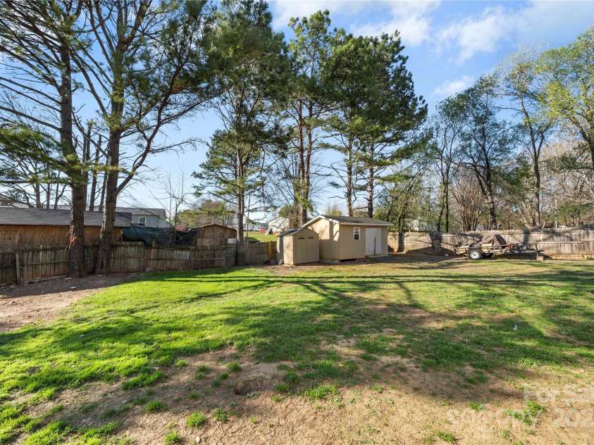 2831 Forbes Road, Gastonia, NC 28056.  MLS# CAR4239686, YatesRealty ID 3266. 