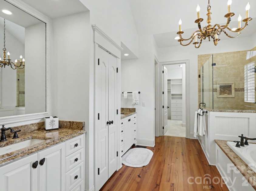 508 Hideaway Ridge Court, Matthews, NC 28105.  MLS# CAR4391252, YatesRealty ID 32660. 