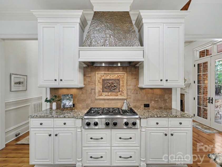 508 Hideaway Ridge Court, Matthews, NC 28105.  MLS# CAR4391252, YatesRealty ID 32660. 