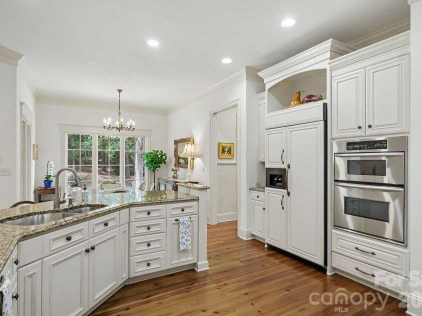 508 Hideaway Ridge Court, Matthews, NC 28105.  MLS# CAR4391252, YatesRealty ID 32660. 