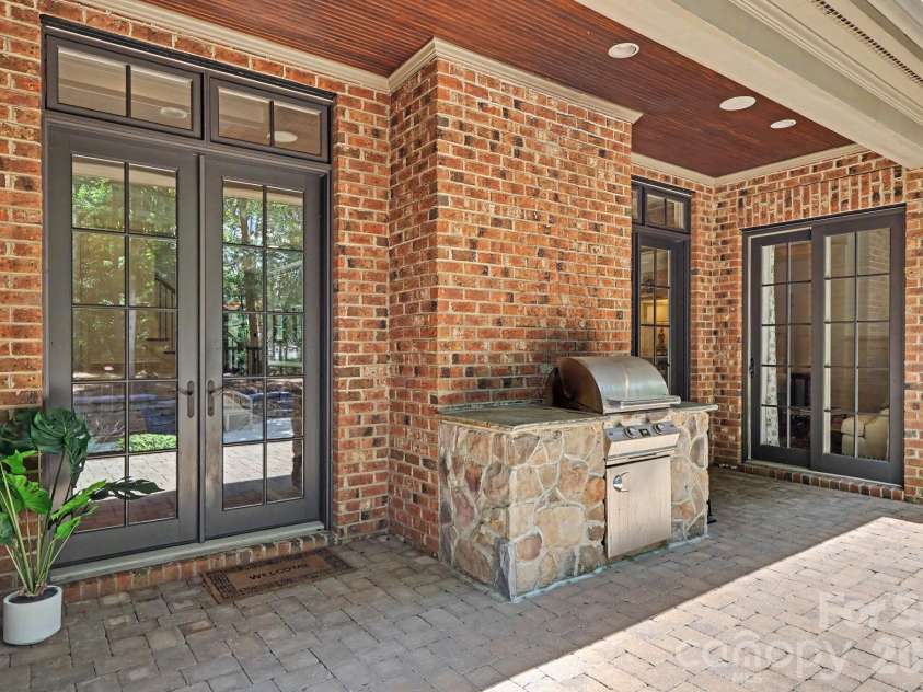 508 Hideaway Ridge Court, Matthews, NC 28105.  MLS# CAR4391252, YatesRealty ID 32660. 