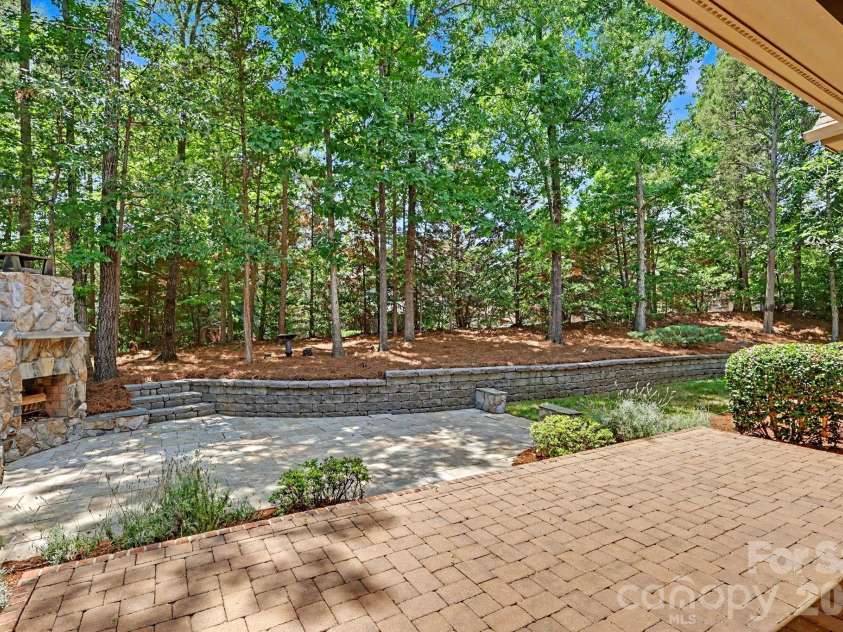 508 Hideaway Ridge Court, Matthews, NC 28105.  MLS# CAR4391252, YatesRealty ID 32660. 