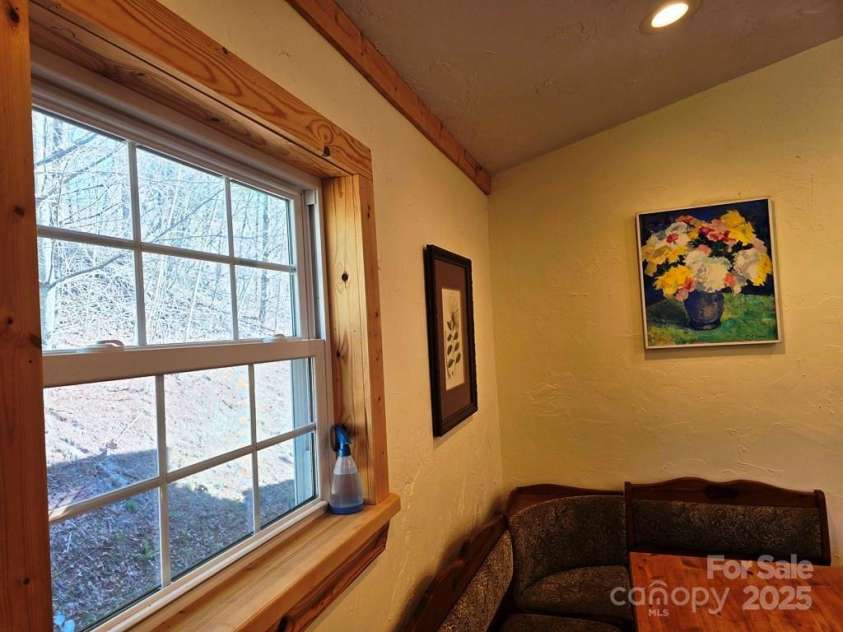 115 Little Horse Path, Lansing, NC 28643.  MLS# CAR4292531, YatesRealty ID 32661. 