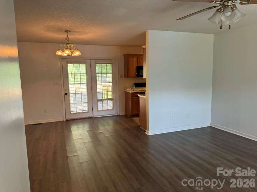 2588 Knight Drive, Lenoir, NC 28645.  MLS# CAR4393019, YatesRealty ID 32661. 