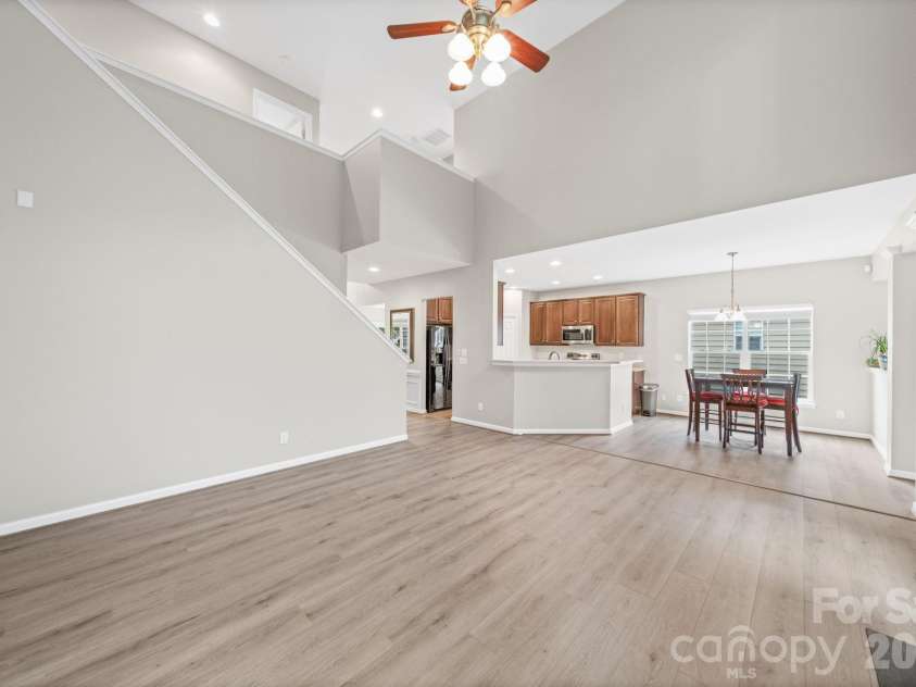 412 Amersham Lane, Waxhaw, NC 28173.  MLS# CAR4392451, YatesRealty ID 32662. 